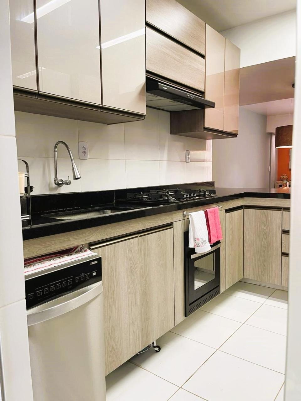 Apartamento De 3 Ambientes Com Aconchego E Excellente Localizacao Salvador Eksteriør billede
